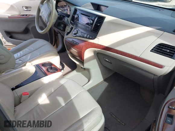 2013 Toyota Sienna XLE AAS with VIN 5TDYK3DC5DS331291, listed as a IAAI auction lot 42090586 with 176,711 mi miles and . Bid and sale history available at carsss.com. Image 5.