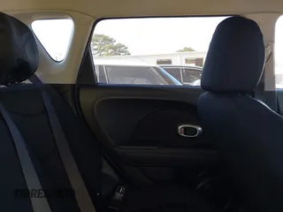 2014 Kia Soul with VIN KNDJN2A27E7089016, listed as a IAAI auction lot 40994947 with 143,939 mi miles. Bid and sale history available at carsss.com. Image 8.