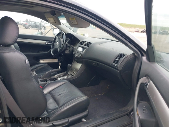 2005 Honda Accord EX-L z VIN 1HGCM82635A004662, wystawiony jako IAAI lot #41624912 z przebiegiem 219 890 mil mil oraz . Historia ofert i sprzedaży dostępna na DreamBid. Obrazek 5.