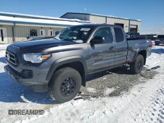2022 Toyota Tacoma SR z VIN 3TYRZ5CN2NT020227, wystawiony jako Copart lot #46265055 z przebiegiem 23 878 mil mil oraz Szkoda całkowita • Salvage title. Historia ofert i sprzedaży dostępna na DreamBid. Obrazek 1.