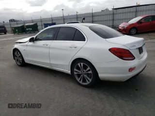 2018 Mercedes-Benz C 350e with VIN 55SWF4HB9JU255561, listed as a Copart auction lot 44701353 with 70,881 mi miles and . Bid and sale history available at DreamBid. Image 2.