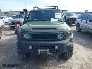 2014 Toyota FJ Cruiser with VIN JTEBU4BFXEK192640, listed as a IAAI auction lot 41349553 with 49,308 mi miles. Bid and sale history available at carsss.com. Image 12.