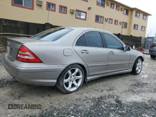 2007 Mercedes-Benz C 230 Sport z VIN WDBRF52H67E027057, wystawiony jako Copart lot #59568325 z przebiegiem 144 208 mil mil oraz Szkoda całkowita • Salvage title. Historia ofert i sprzedaży dostępna na DreamBid. Obrazek 3.