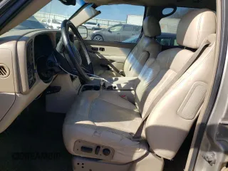 2002 Chevrolet Suburban LS with VIN 1GNFK16Z32J329649, listed as a Copart auction lot 46812625 with 263,117 mi miles and Clean Title. Bid and sale history available at carsss.com. Image 7.