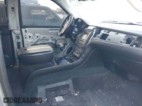 2008 Cadillac Escalade with VIN 1GYEC63848R186256, listed as a IAAI auction lot 41421198 with 1 mi miles. Bid and sale history available at carsss.com. Image 6.