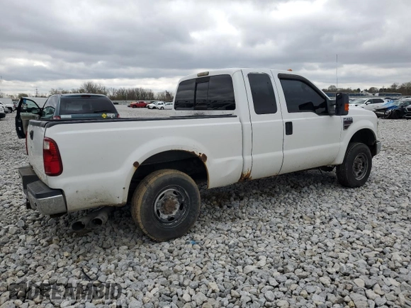 2008 Ford Super Duty F-250 SRW XL with VIN 1FTSX21R88EA37468, listed as a Copart auction lot 53262105 with 174,210 mi miles and Salvage Title. Bid and sale history available at carsss.com. Image 3.