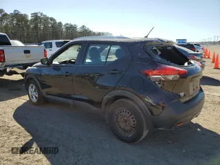 2019 Nissan Kicks SV with VIN 3N1CP5CU6KL533063, listed as a Copart auction lot 48468135 with 18,557 mi miles and Salvage Title. Bid and sale history available at DreamBid. Image 2.