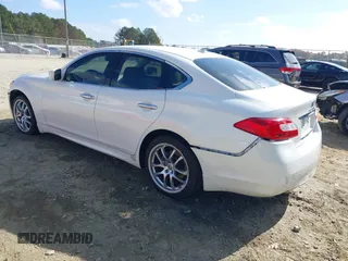 2012 Infiniti M37 with VIN JN1BY1AP6CM333466, listed as a IAAI auction lot 40723440 with 156,102 mi miles. Bid and sale history available at carsss.com. Image 3.