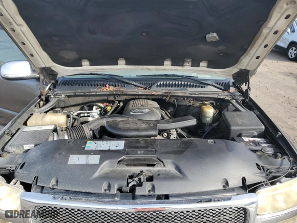 2002 GMC Yukon SLT with VIN 1GKEC13Z02R195842, listed as a Copart auction lot 86726704 with 0 mi miles and Salvage Title. Bid and sale history available at carsss.com. Image 12.