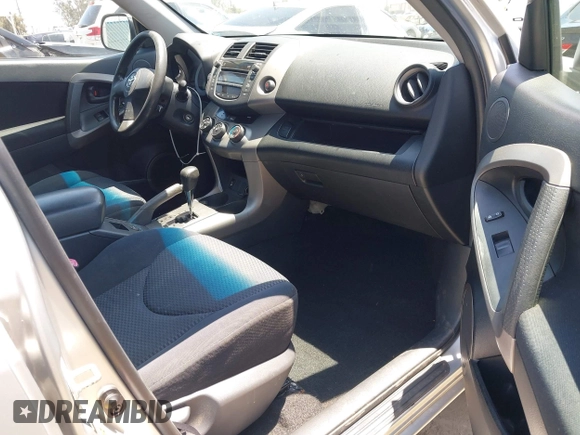 2008 Toyota RAV4 Sport z VIN JTMZK32V886014913, wystawiony jako IAAI lot #42303952 z przebiegiem 190 510 mil mil oraz . Historia ofert i sprzedaży dostępna na DreamBid. Obrazek 5.