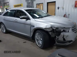 2017 Ford Taurus Limited z VIN 1FAHP2F8XHG111753, wystawiony jako IAAI lot #41916505 z przebiegiem 164 194 mil mil oraz . Historia ofert i sprzedaży dostępna na DreamBid. Obrazek 1.