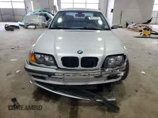 1999 BMW 3 Series 328i with VIN WBAAM5335XFR06466, listed as a Copart auction lot 89075365 with 136,055 mi miles and Salvage Title. Bid and sale history available at carsss.com. Image 5.