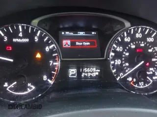 2014 Nissan Pathfinder SV with VIN 5N1AR2MM8EC692271, listed as a IAAI auction lot 41716679 with 115,609 mi miles. Bid and sale history available at carsss.com. Image 7.