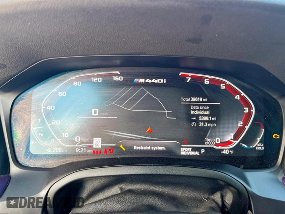 2022 BMW 4 Series M440i xDrive with VIN WBA13AW04NFM16353, listed as a Copart auction lot 61176795 with 39,619 mi miles and Salvage title. Bid and sale history available at DreamBid. Image 9.