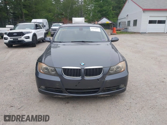 2006 BMW 3 Series 330i with VIN WBAVB33596AZ86475, listed as a IAAI auction lot 42494029 with 86,781 mi miles and . Bid and sale history available at DreamBid. Image 13.