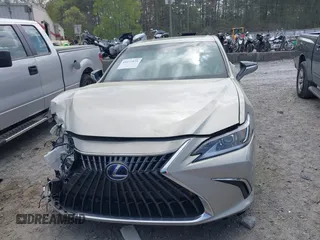 2022 Lexus ES 300h with VIN 58ADA1C13NU013371, listed as a IAAI auction lot 41937839 with 22,503 mi miles and . Bid and sale history available at DreamBid. Image 11.