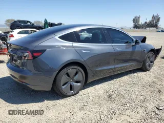2019 Tesla Model 3 Mid Range with VIN 5YJ3E1EA2KF416304, listed as a Copart auction lot 52792845 with 140,552 mi miles and Salvage Title. Bid and sale history available at DreamBid. Image 3.