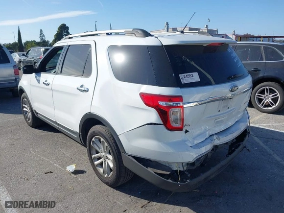 2014 Ford Explorer XLT with VIN 1FM5K7D98EGC24211, listed as a IAAI auction lot 41720341 with 73,903 mi miles. Bid and sale history available at carsss.com. Image 3.