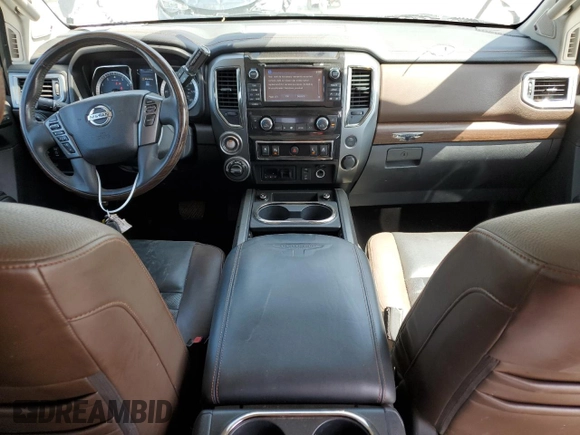 2017 Nissan Titan SV z VIN 1N6AA1E54HN512447, wystawiony jako Copart lot #56543875 z przebiegiem 119 426 mil mil oraz Czysty tytuł • Clean title. Historia ofert i sprzedaży dostępna na DreamBid. Obrazek 8.