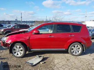 2008 Mitsubishi Outlander SE with VIN JA4LT31W68Z011269, listed as a IAAI auction lot 41321772 with 1 mi miles. Bid and sale history available at carsss.com. Image 13.