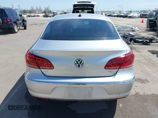 2014 Volkswagen CC R-Line with VIN WVWBP7AN0EE527649, listed as a IAAI auction lot 42009588 with 122,964 mi miles. Bid and sale history available at carsss.com. Image 17.