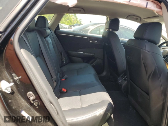 2018 Honda Clarity Plug-In Hybrid Touring with VIN JHMZC5F37JC007555, listed as a Copart auction lot 51919015 with 88,766 mi miles and Salvage Title. Bid and sale history available at carsss.com. Image 10.