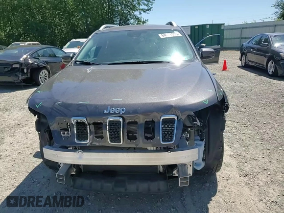 2021 Jeep Cherokee Latitude Plus z VIN 1C4PJMLB2MD223042, wystawiony jako Copart lot #64071115 z przebiegiem 48 698 mil mil oraz Szkoda całkowita • Salvage title. Historia ofert i sprzedaży dostępna na DreamBid. Obrazek 15.