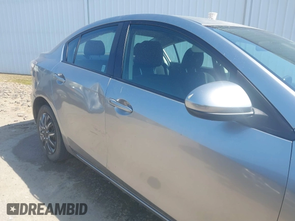 2010 Mazda 3 i SV with VIN JM1BL1SF3A1113993, listed as a IAAI auction lot 41901098 with 182,727 mi miles and . Bid and sale history available at DreamBid. Image 12.