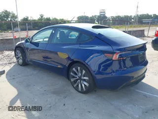 2024 Tesla Model 3 z VIN 5YJ3E1EA4RF751347, wystawiony jako IAAI lot #42185531 z przebiegiem 9328 mil mil oraz . Historia ofert i sprzedaży dostępna na DreamBid. Obrazek 3.