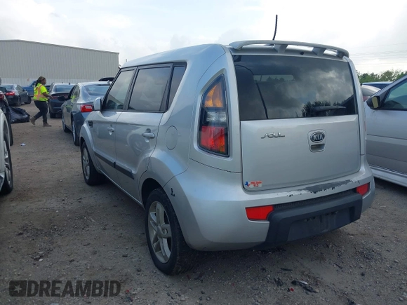2011 Kia Soul + with VIN KNDJT2A2XB7705227, listed as a IAAI auction lot 41942432 with 293,320 mi miles. Bid and sale history available at carsss.com. Image 3.