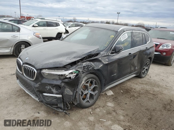 2016 BMW X1 xDrive28i with VIN WBXHT3C37GP886033, listed as a Copart auction lot 39359283 with 61,840 mi miles. Bid and sale history available at carsss.com. Image 1.