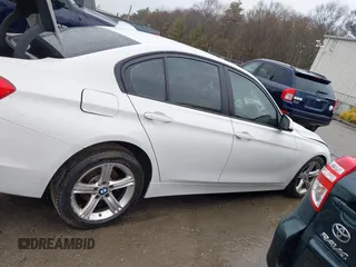 2014 BMW 3 Series 328i xDrive with VIN WBA3B5C56EF599323, listed as a IAAI auction lot 41853533 with 114,358 mi miles. Bid and sale history available at carsss.com. Image 13.