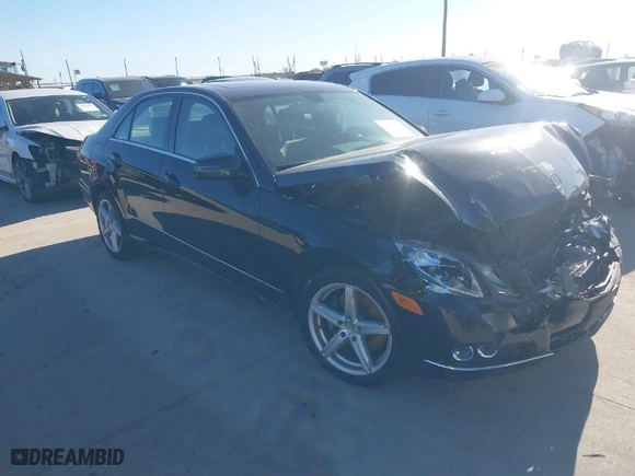 2010 Mercedes-Benz E-Class E 350 Luxury with VIN WDDHF8HB2AA144382, listed as a IAAI auction lot 40942440 with 198,887 mi miles. Bid and sale history available at carsss.com. Image 1.