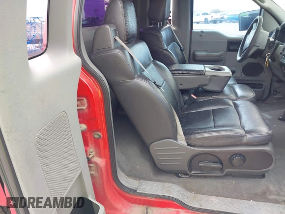 2004 Ford F-150 XL with VIN 1FTRF12WX4NA15613, listed as a IAAI auction lot 41652637 with 124,352 mi miles. Bid and sale history available at carsss.com. Image 8.