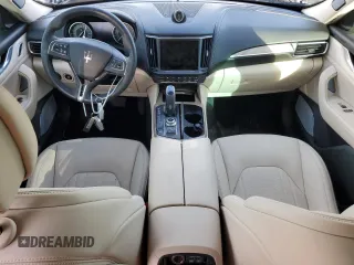 2021 Maserati Levante GranLusso with VIN ZN661XUL9MX372940, listed as a Copart auction lot 74105444 with 0 mi miles and Salvage Title. Bid and sale history available at carsss.com. Image 8.
