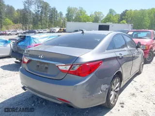2011 Hyundai Sonata SE with VIN 5NPEC4AC3BH039796, listed as a IAAI auction lot 42027823 with 218,060 mi miles. Bid and sale history available at carsss.com. Image 4.