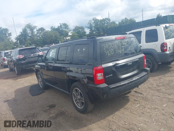 2008 Jeep Patriot Sport with VIN 1J8FF28W08D749553, listed as a IAAI auction lot 40490151 with Not Provided miles. Bid and sale history available at carsss.com. Image 3.