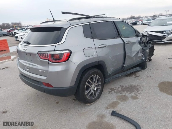 2018 Jeep Compass Latitude with VIN 3C4NJCBB5JT102434, listed as a IAAI auction lot 41117238 with 73,818 mi miles. Bid and sale history available at carsss.com. Image 4.