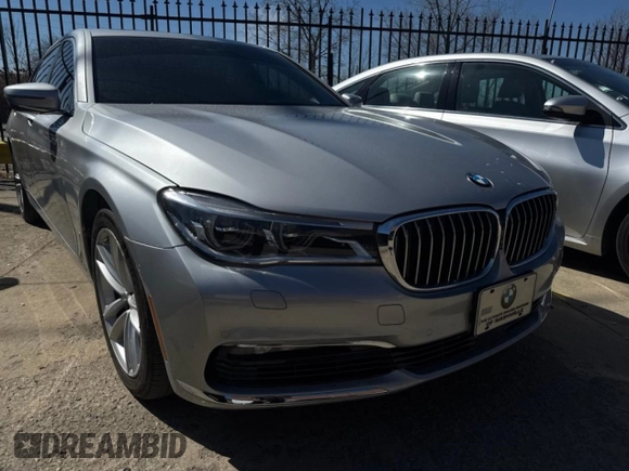 2017 BMW 7 Series 750i с VIN WBA7F0C31HGM21647, выставлен на аукционе Copart как лот 48763345 с пробегом 27 590 миль миль и Чистый • Clean title. История ставок и продаж доступна на DreamBid. Изображение 1.