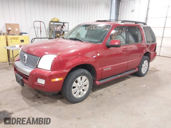 2008 Mercury Mountaineer with VIN 4M2EU47E58UJ08941, listed as a IAAI auction lot 41002350 with 121,815 mi miles. Bid and sale history available at carsss.com. Image 2.