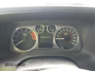2006 Hummer H3 z VIN 5GTDN136468143142, wystawiony jako IAAI lot #42251550 z przebiegiem Nie podano mil oraz . Historia ofert i sprzedaży dostępna na DreamBid. Obrazek 7.