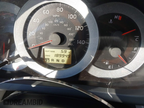2006 Toyota RAV4 with VIN JTMZK33VX66001821, listed as a IAAI auction lot 41337881 with 189,949 mi miles. Bid and sale history available at carsss.com. Image 15.