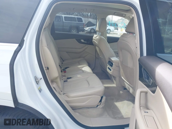 2017 Audi Q7 Premium Plus with VIN WA1LAAF70HD042719, listed as a IAAI auction lot 41653074 with 52,287 mi miles. Bid and sale history available at carsss.com. Image 8.