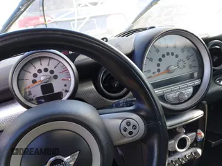 2007 MINI Hardtop S with VIN WMWMF73527TT85146, listed as a IAAI auction lot 41502475 with Not Provided miles and . Bid and sale history available at DreamBid. Image 7.