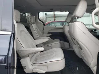 2020 Chrysler Pacifica Limited with VIN 2C4RC1GG5LR163048, listed as a Copart auction lot 47285625 with 129,828 mi miles and Salvage title. Bid and sale history available at DreamBid. Image 11.
