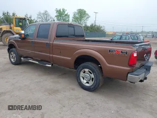 2011 Ford F-250 XL with VIN 1FT7W2B68BEA17368, listed as a IAAI auction lot 42267048 with 132,044 mi miles and . Bid and sale history available at DreamBid. Image 3.