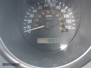 2007 Chevrolet Aveo LS with VIN KL1TD66617B757530, listed as a IAAI auction lot 41658201 with 132,073 mi miles. Bid and sale history available at carsss.com. Image 7.