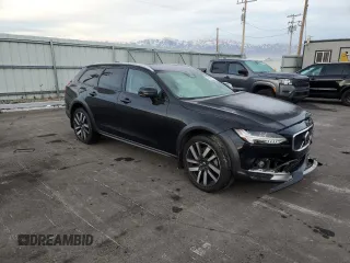 2022 Volvo V90 z VIN YV4062NL5N1146261, wystawiony jako Copart lot #85596744 z przebiegiem 28 mil mil oraz Szkoda całkowita • Salvage title. Historia ofert i sprzedaży dostępna na DreamBid. Obrazek 4.