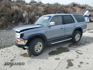 1998 Toyota 4Runner SR5 with VIN JT3HN86R1W0172902, listed as a Copart auction lot 49157105 with 323,236 mi miles and Salvage Title. Bid and sale history available at DreamBid. Image 1.