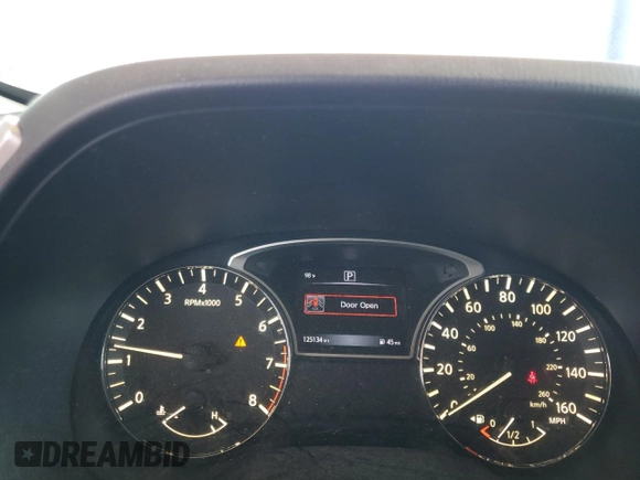 2016 Nissan Pathfinder S with VIN 5N1AR2MNXGC660725, listed as a Copart auction lot 61164915 with 125,134 mi miles and Salvage title. Bid and sale history available at DreamBid. Image 9.